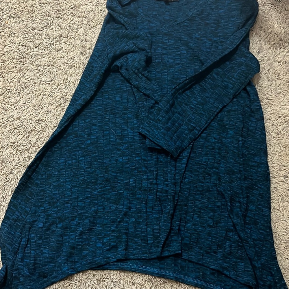 Pretty blue top wore maybe once